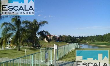 COUNTRY  SOLAR VICTORIA CASA  CON BAJADA EL RIO