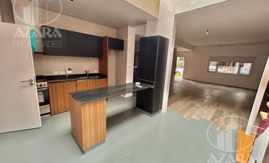 Casa 4 ambientes con dependencia completa en florida