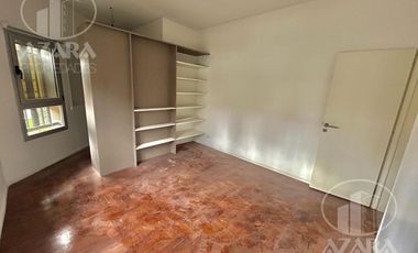 Casa 4 ambientes con dependencia completa en florida