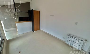 Casa 4 ambientes con dependencia completa en florida