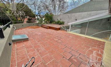 Casa 4 ambientes con dependencia completa en florida