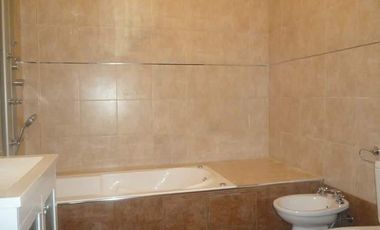 VENTA CASA 8 AMB 381 M2 JARDIN VALENTIN ALSINA LANUS