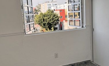 RENTA CUARTO EN AZOTEA CON BAÑO PROPIO Y COCINA EQUIPADA, COL NARVARTE