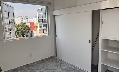 RENTA CUARTO EN AZOTEA CON BAÑO PROPIO Y COCINA EQUIPADA, COL NARVARTE