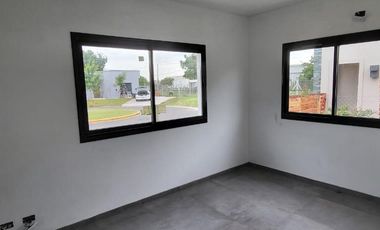 PILAR DEL ESTE - BARRIO SANTA LUCIA