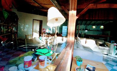 CASA CON PILETA Terreno AMPLIO - Mar De Ajo