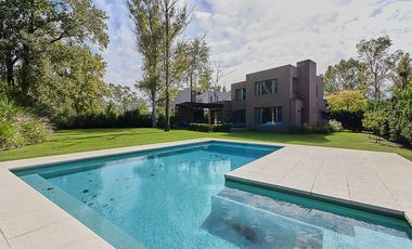 Casa en alquiler de verano (enero y febrero) con 4 dormitorios en El Encuentro