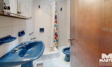 Casa en venta en Martinez 3 ambientes con patio y cochera mas Dpto 3 amb c/patio.