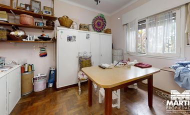 Casa en venta en Martinez 3 ambientes con patio y cochera mas Dpto 3 amb c/patio.