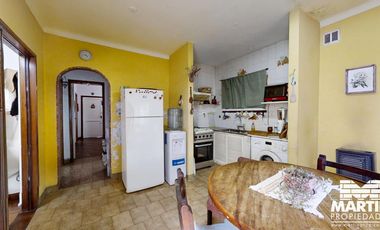 Casa en venta en Martinez 3 ambientes con patio y cochera mas Dpto 3 amb c/patio.