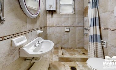 Casa en venta en Martinez 3 ambientes con patio y cochera mas Dpto 3 amb c/patio.