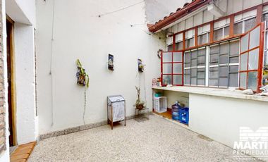 Casa en venta en Martinez 3 ambientes con patio y cochera mas Dpto 3 amb c/patio.