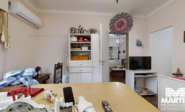 Casa en venta en Martinez 3 ambientes con patio y cochera mas Dpto 3 amb c/patio.