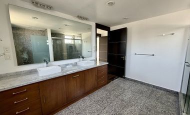 Departamento en renta Bosque Real Towers