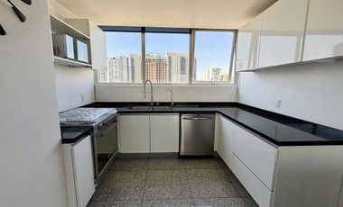 Departamento en renta Bosque Real Towers