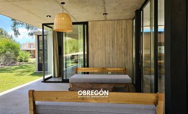 Casa en Venta en Costa Esmeralda Ecuestre Cancha de Polo