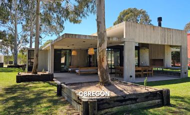 Casa en Venta en Costa Esmeralda Ecuestre Cancha de Polo