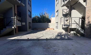 VENTA -EXCELENTE DEPTO 2 AMB -IDEAL INVERSION -CON RENTA-200 M DE ESTACION PILAR