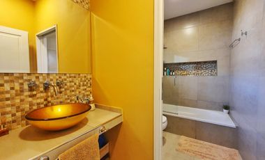 VENTA CASA 5 AMBIENTES VALENTIN ALSINA GARAGE PILETA