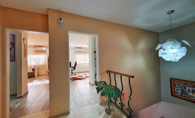 VENTA CASA 5 AMBIENTES VALENTIN ALSINA GARAGE PILETA