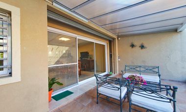 VENTA CASA 5 AMBIENTES VALENTIN ALSINA GARAGE PILETA