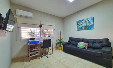 VENTA CASA 5 AMBIENTES VALENTIN ALSINA GARAGE PILETA