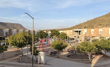 Casa en venta en privada Península Sur amueblada