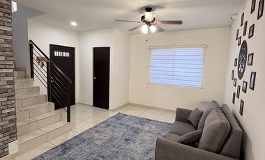 Casa en venta en privada Península Sur amueblada