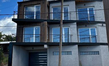 Departamento en Alquiler permanente 2 ambientes vista al lago - Bariloche