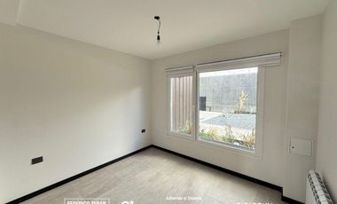 Departamento en Alquiler permanente 2 ambientes vista al lago - Bariloche