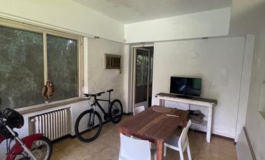 Chalet de época 10 ambientes Frente al Colegio Lincoln - La Lucila