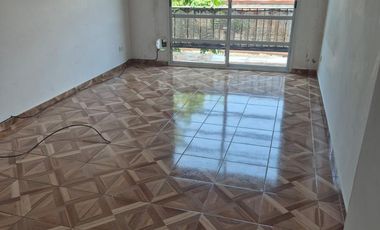 ph o departamento al frente con balcon