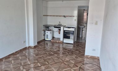 ph o departamento al frente con balcon