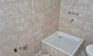 ph o departamento al frente con balcon