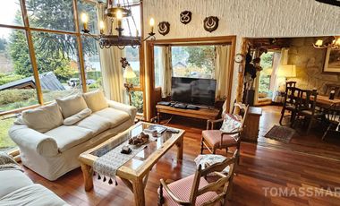 Casa con excelente vista en  Llao Llao!