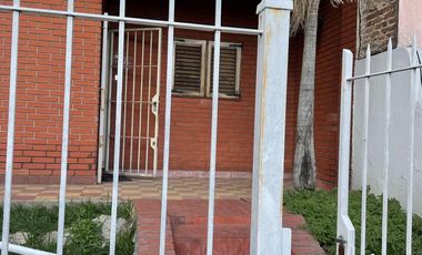 Casa gran lote 4 ambientes