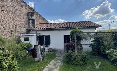 Casa gran lote 4 ambientes