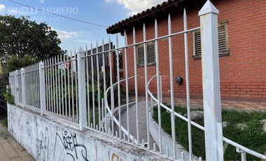 Casa gran lote 4 ambientes