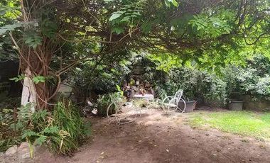 Casa chalet seis ambientes jardin a la venta en Wilde apto acepta permutas