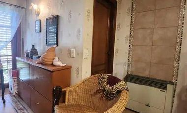 Casa chalet seis ambientes jardin a la venta en Wilde apto acepta permutas