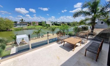 CASA EN VENTA, EL CANTON, BARRIO ISLAS, LOTE AL 300
