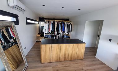 CASA EN VENTA, EL CANTON, BARRIO ISLAS, LOTE AL 300