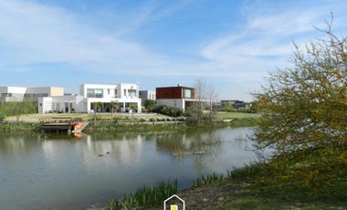 CASA EN VENTA, EL CANTON, BARRIO ISLAS, LOTE AL 300