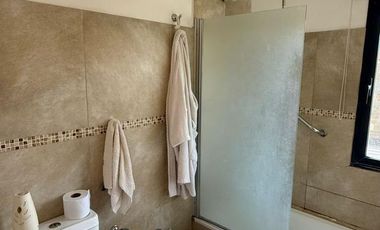 Venta - Casa de 3 dormitorios en Villa Catalina, Rio Ceballos