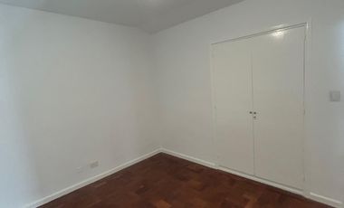 Casa en alquiler de 6 ambientes en Acassuso