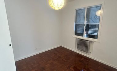 Casa en alquiler de 6 ambientes en Acassuso