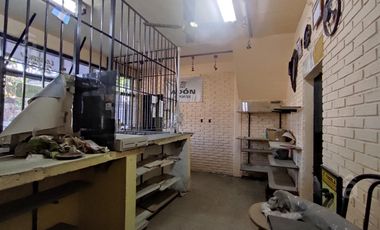 Local con depósito en Venta en Villa Ballester
