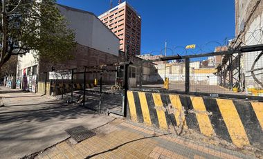 Playa de estacionamiento / Terreno en venta en Capital Ciudad de Mendoza