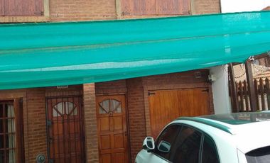 Dúplex en venta de 2 dormitorios c/ cochera en Costa Azul