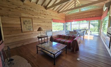 Casa en Los Abedules 3 dormitorios, jardín y pileta